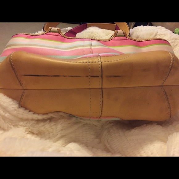 Coach Spring Time Purse - Picture 8 of 8